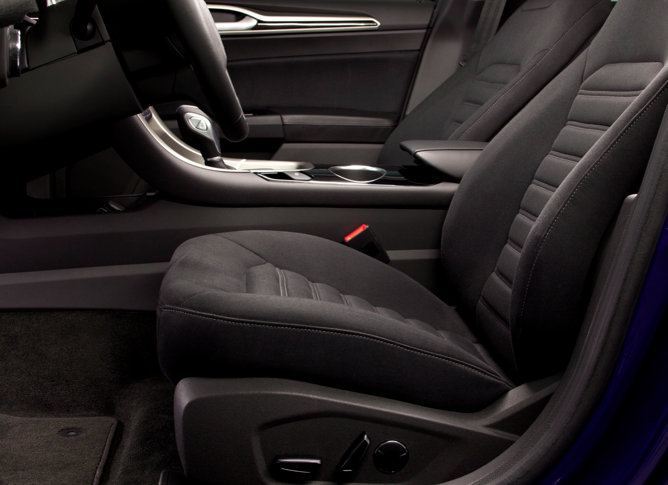 Ford Fusion North American photo 13