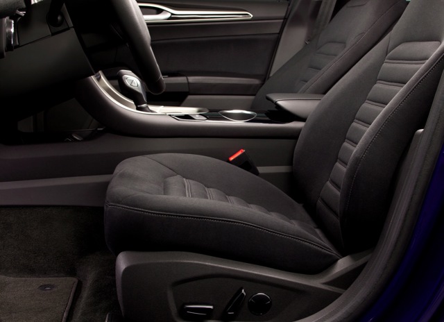 Ford Fusion North American photo 13