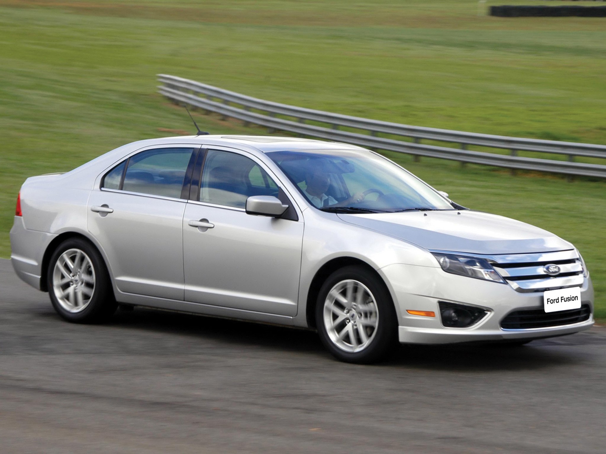 Ford Fusion North American photo 58