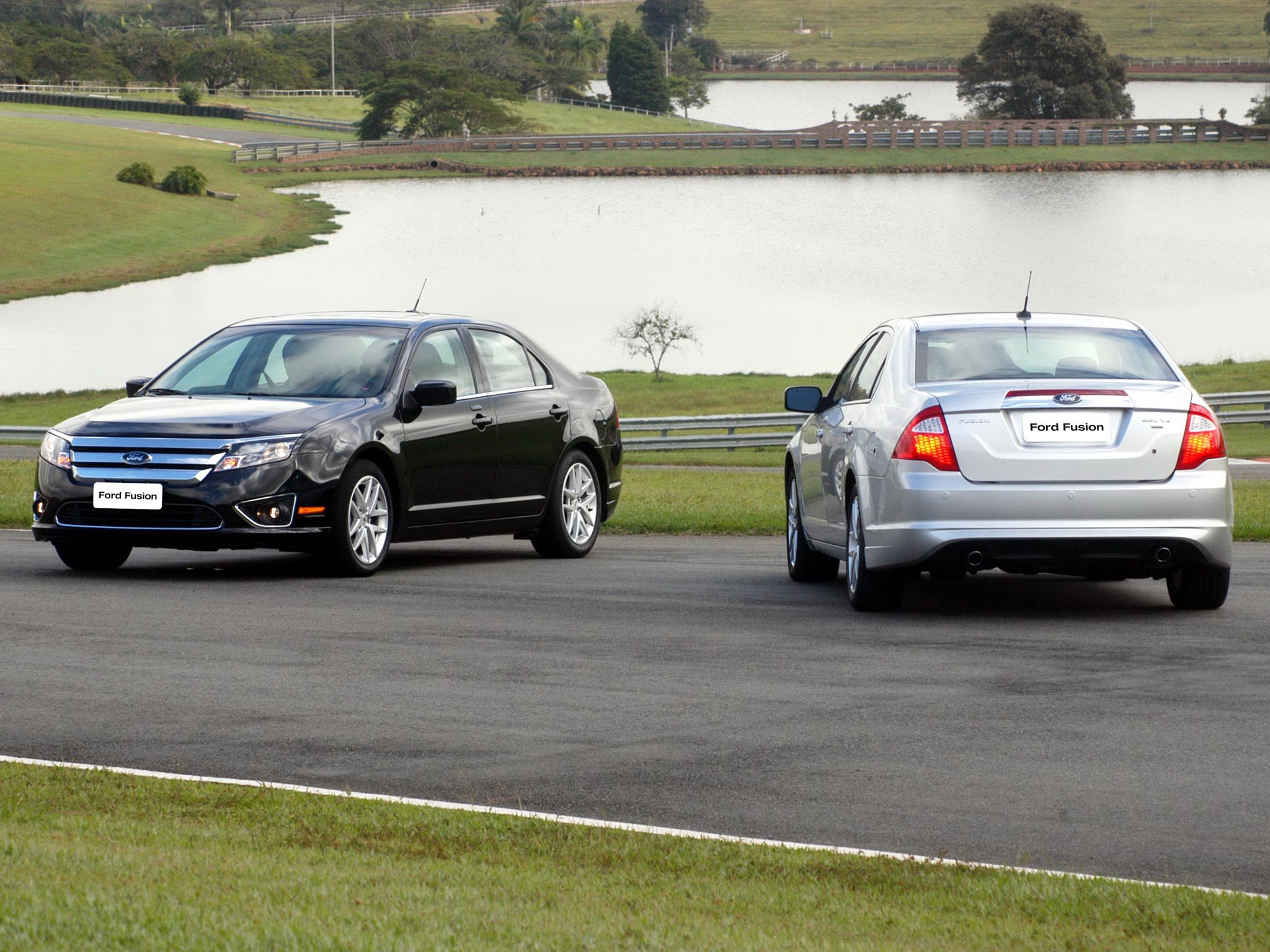 Ford Fusion North American photo 61