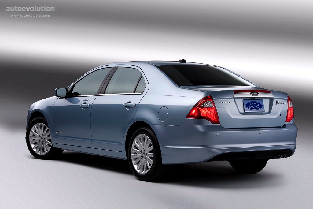 Ford Fusion North American photo 10