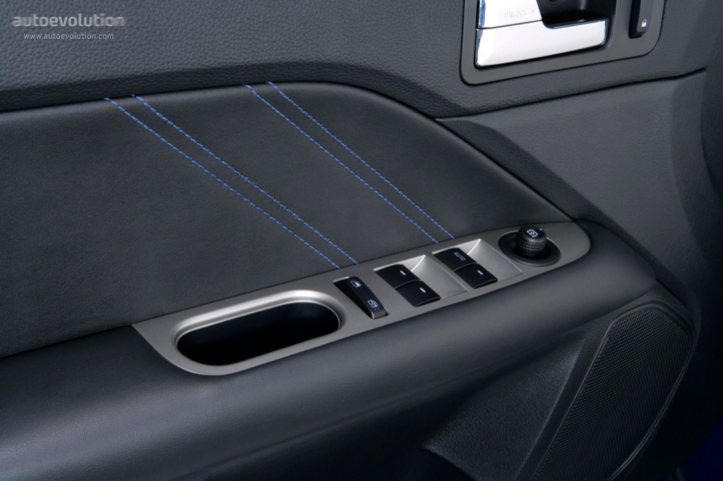 Ford Fusion North American photo 90