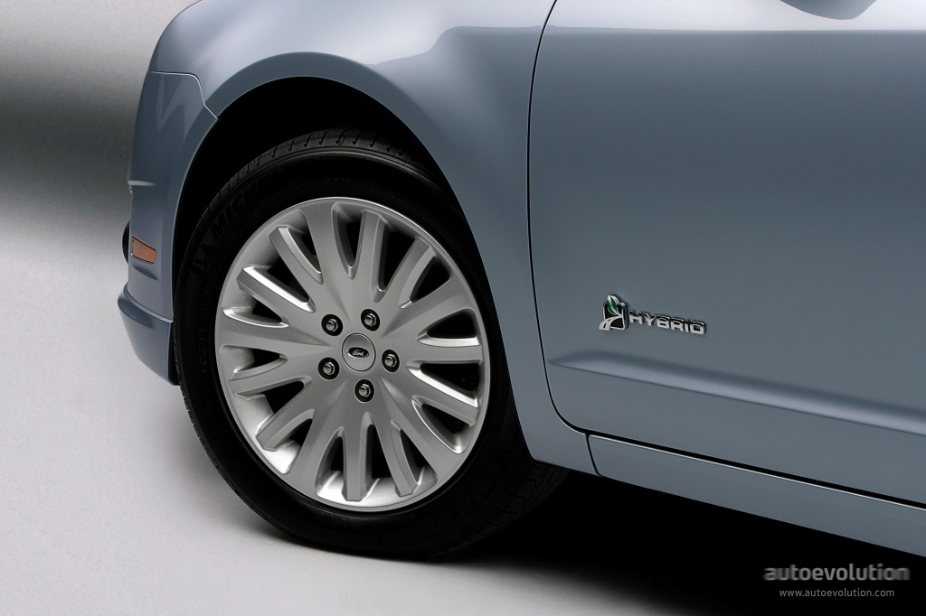 Ford Fusion North American photo 6