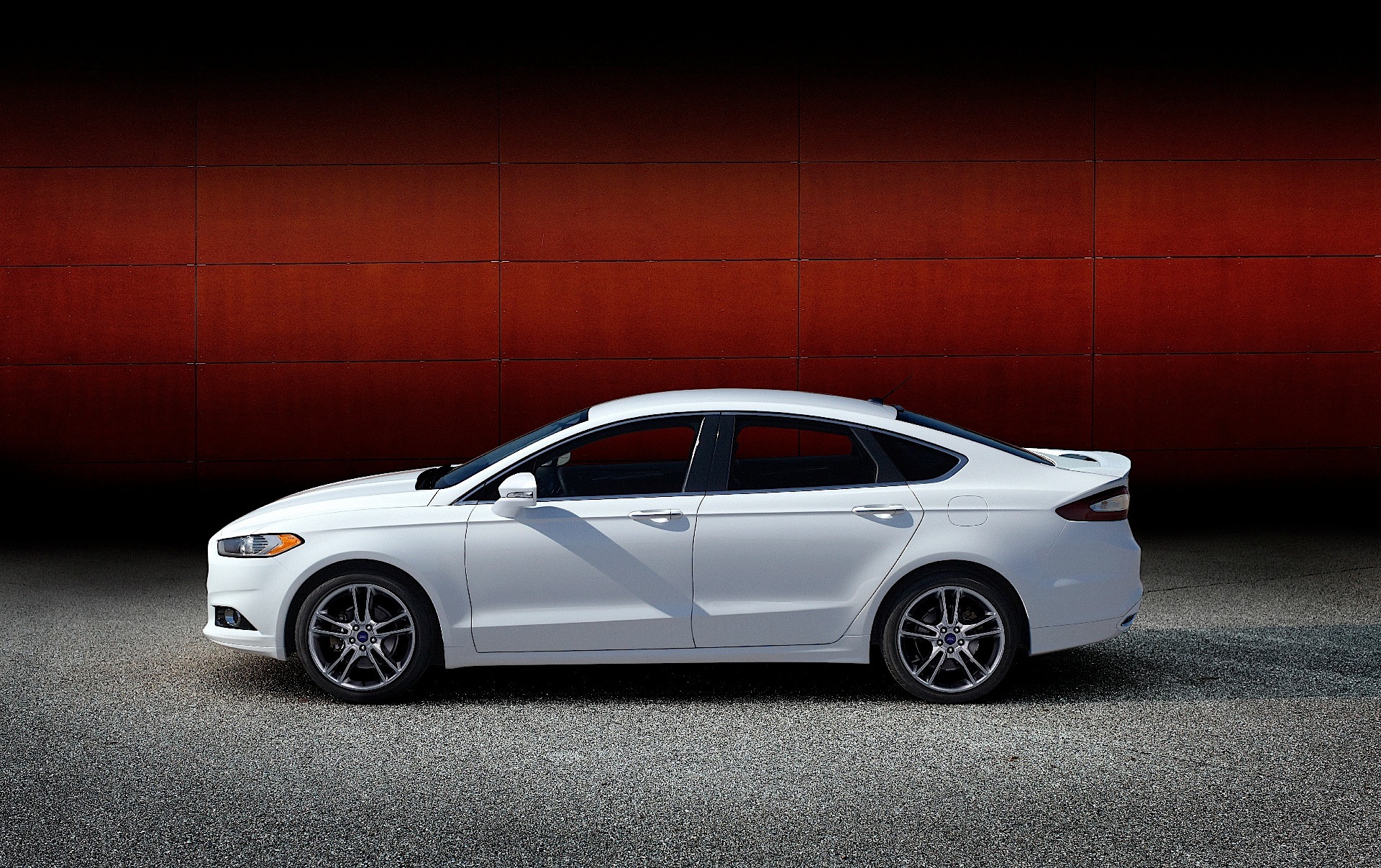 Ford Fusion North American photo 16