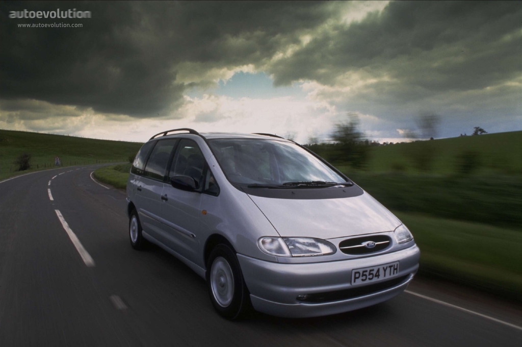 Ford Galaxy photo 2