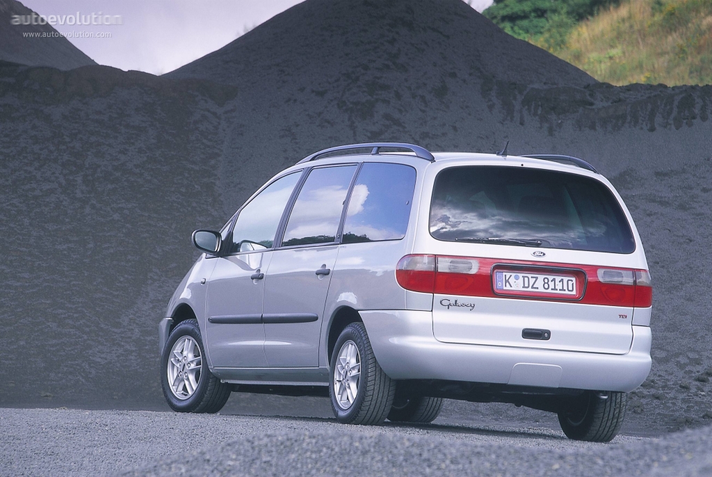 Ford Galaxy photo 6