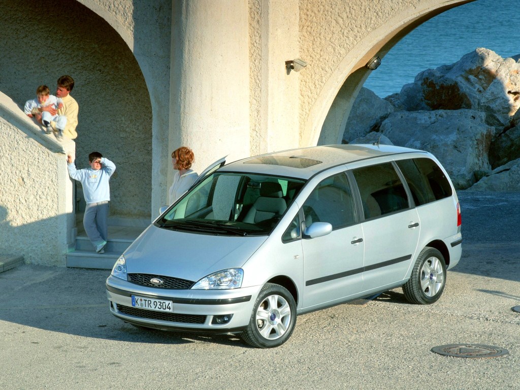 Ford Galaxy photo 12