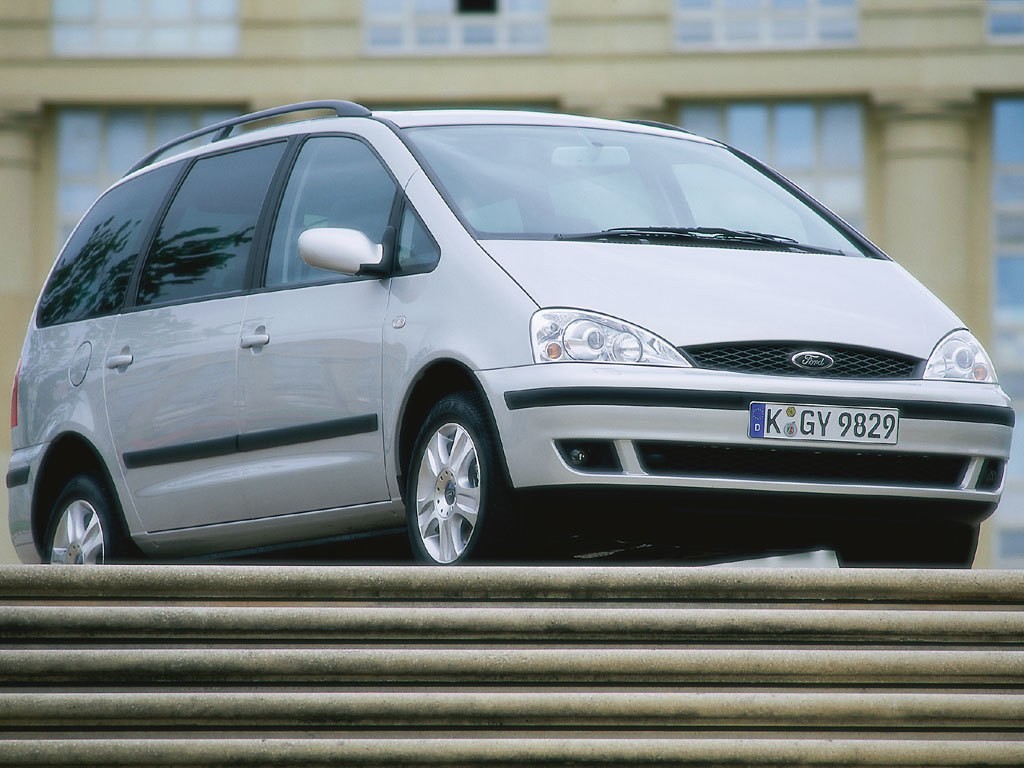 Ford Galaxy photo 14