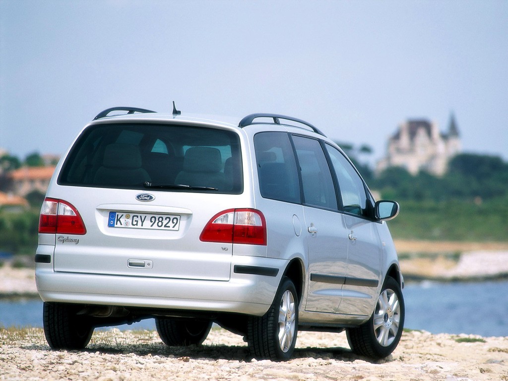 Ford Galaxy photo 20