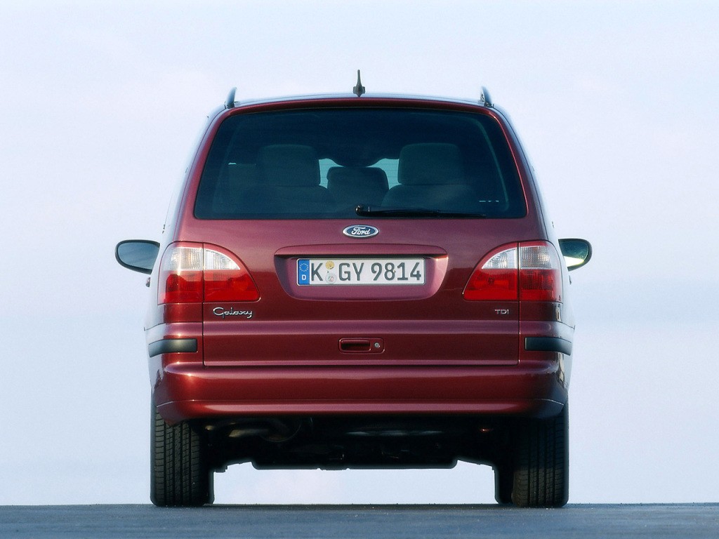 Ford Galaxy photo 22