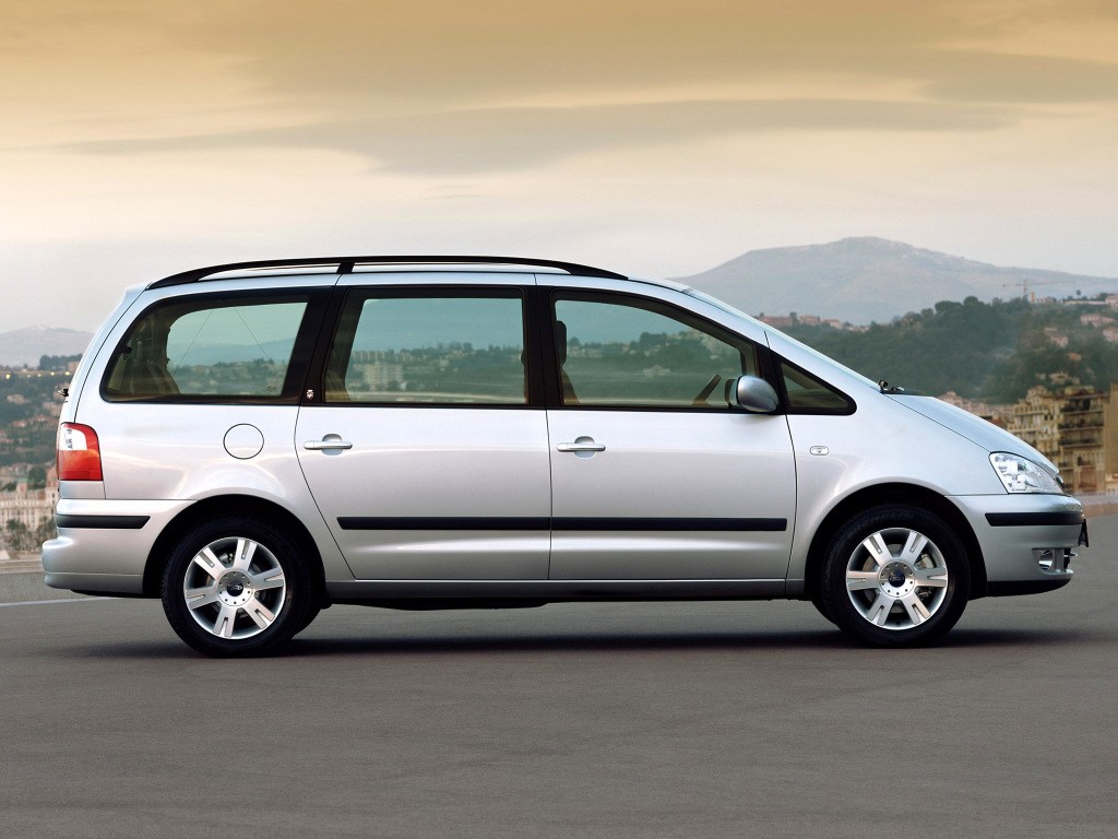 Ford Galaxy photo 25