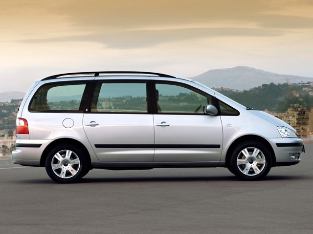 Ford Galaxy photo 25