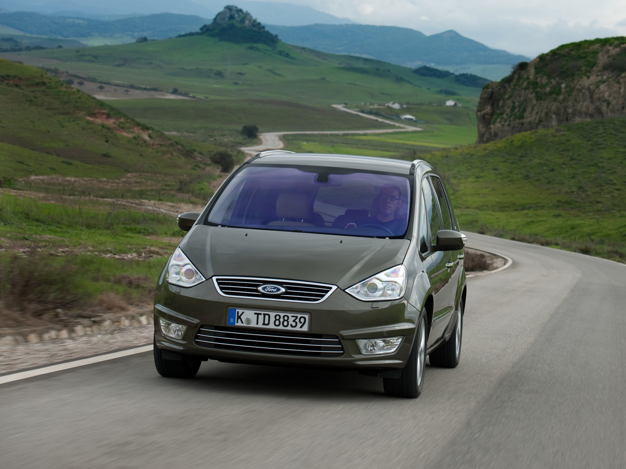 Ford Galaxy photo 10