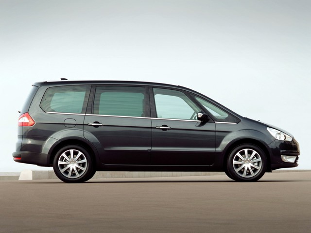 Ford Galaxy photo 12