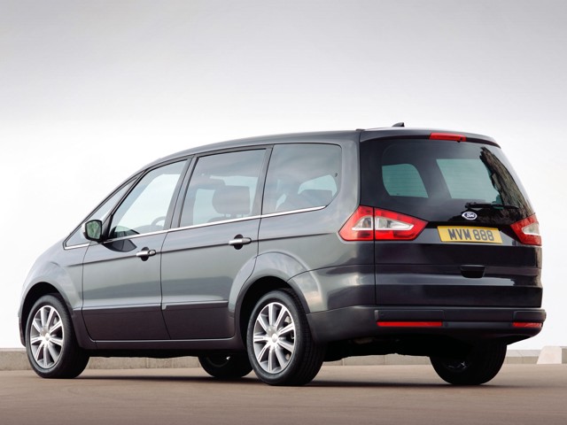 Ford Galaxy photo 14