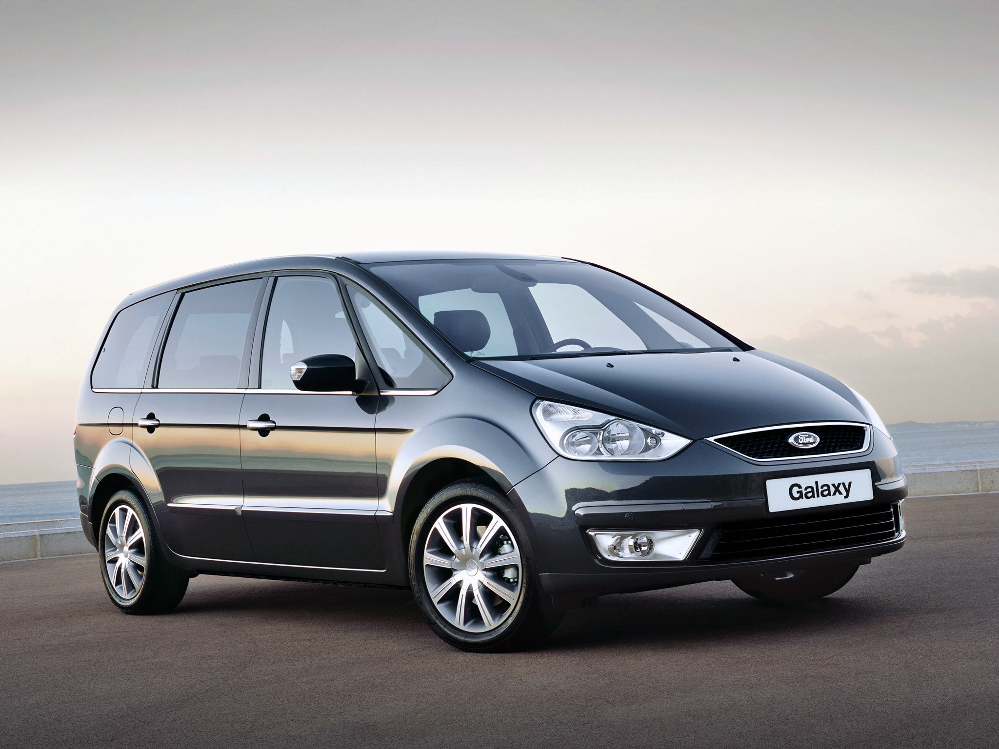 Ford Galaxy photo 15