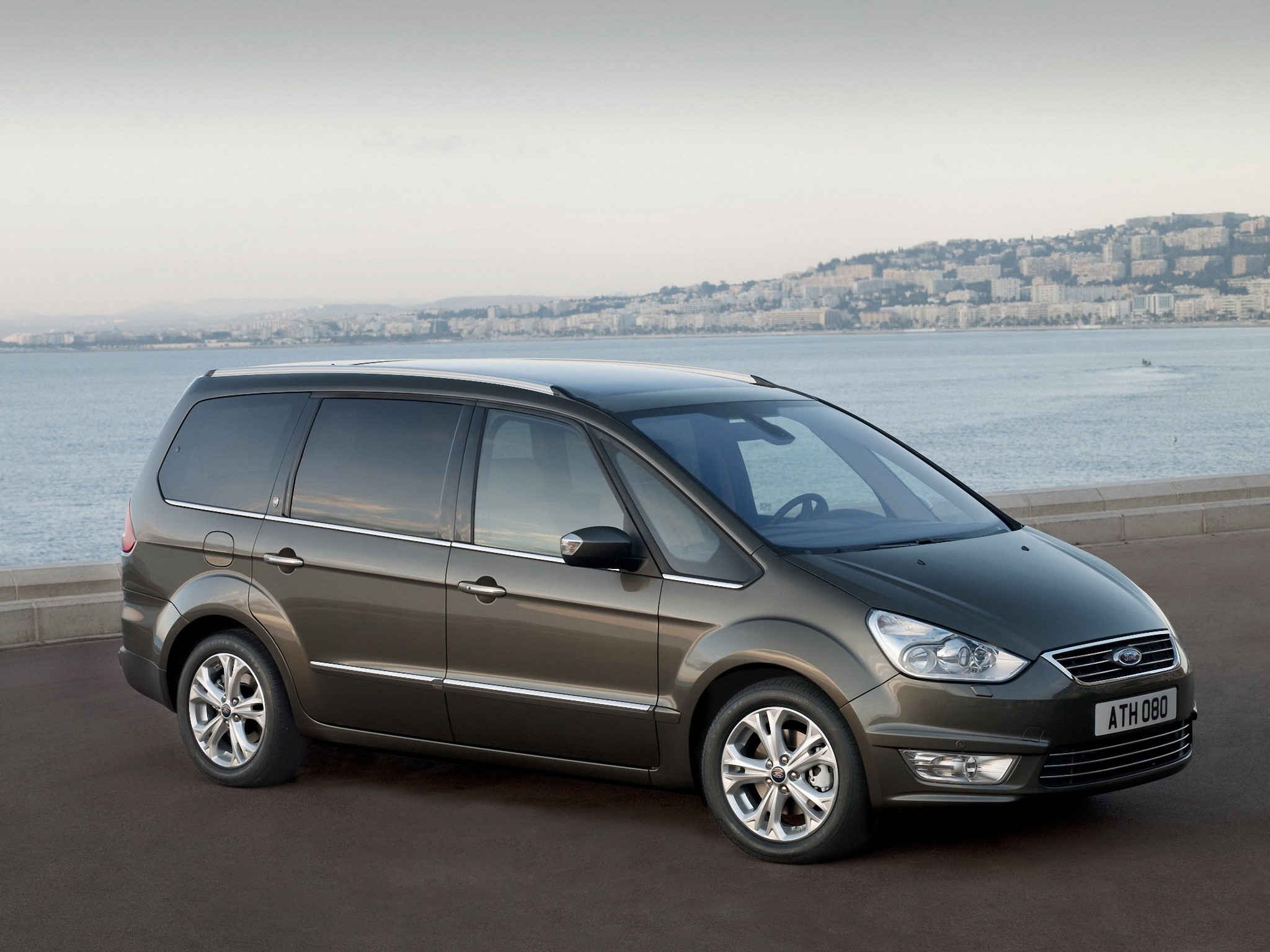Ford Galaxy photo 28