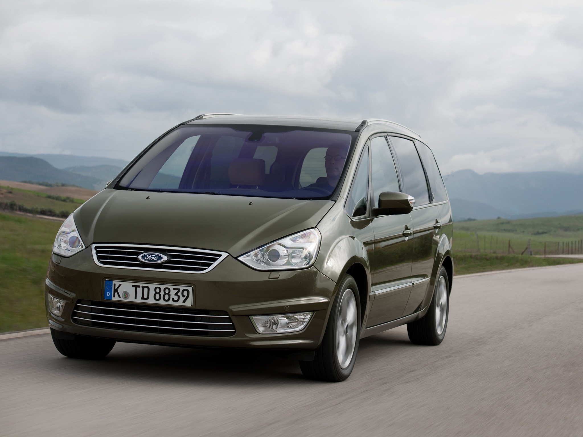 Ford Galaxy photo 30