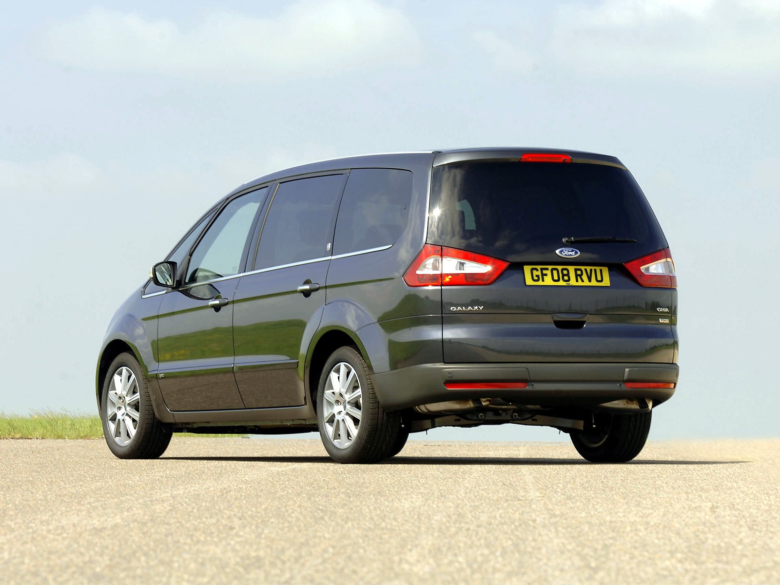 Ford Galaxy photo 38
