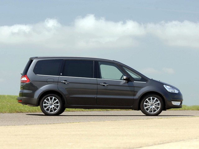 Ford Galaxy photo 39