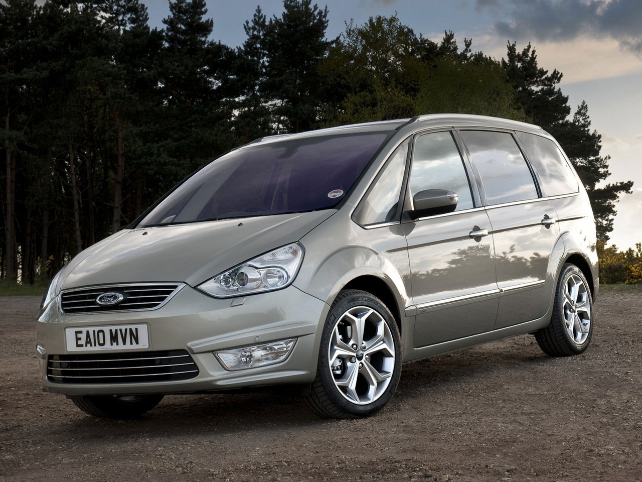 Ford Galaxy photo 42