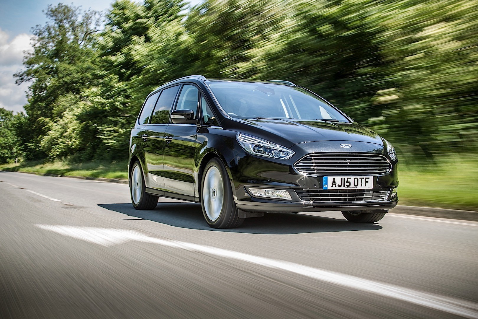 Ford Galaxy photo 19