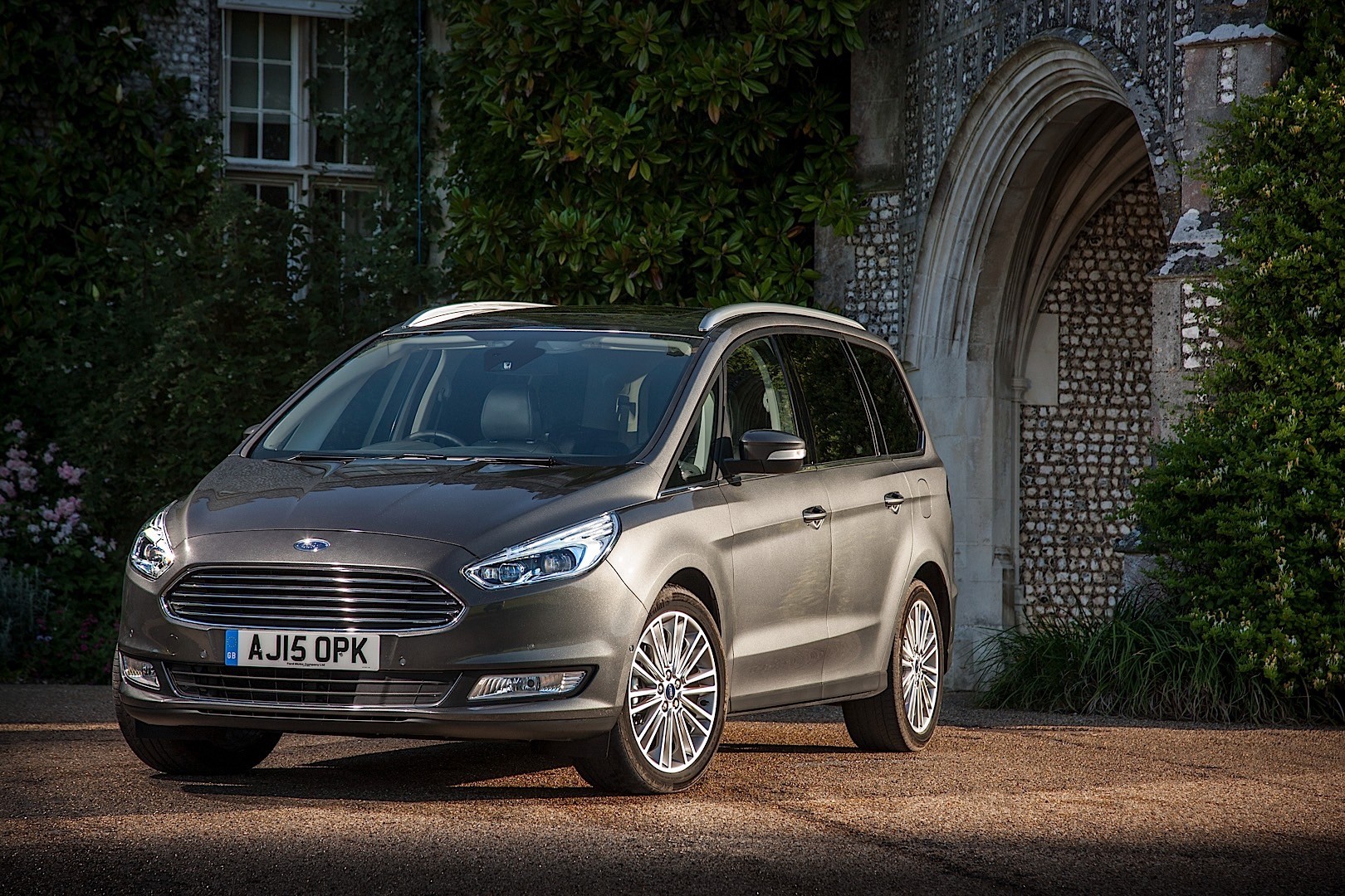 Ford Galaxy photo 20