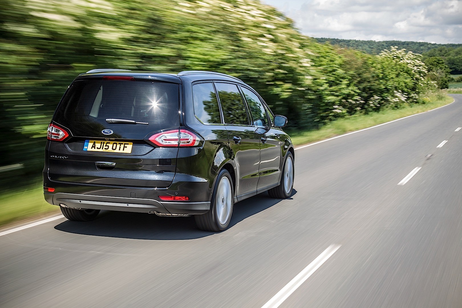 Ford Galaxy photo 21