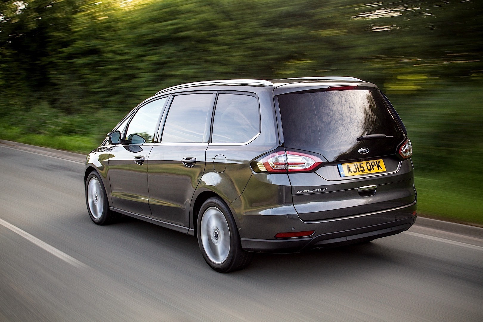 Ford Galaxy photo 23