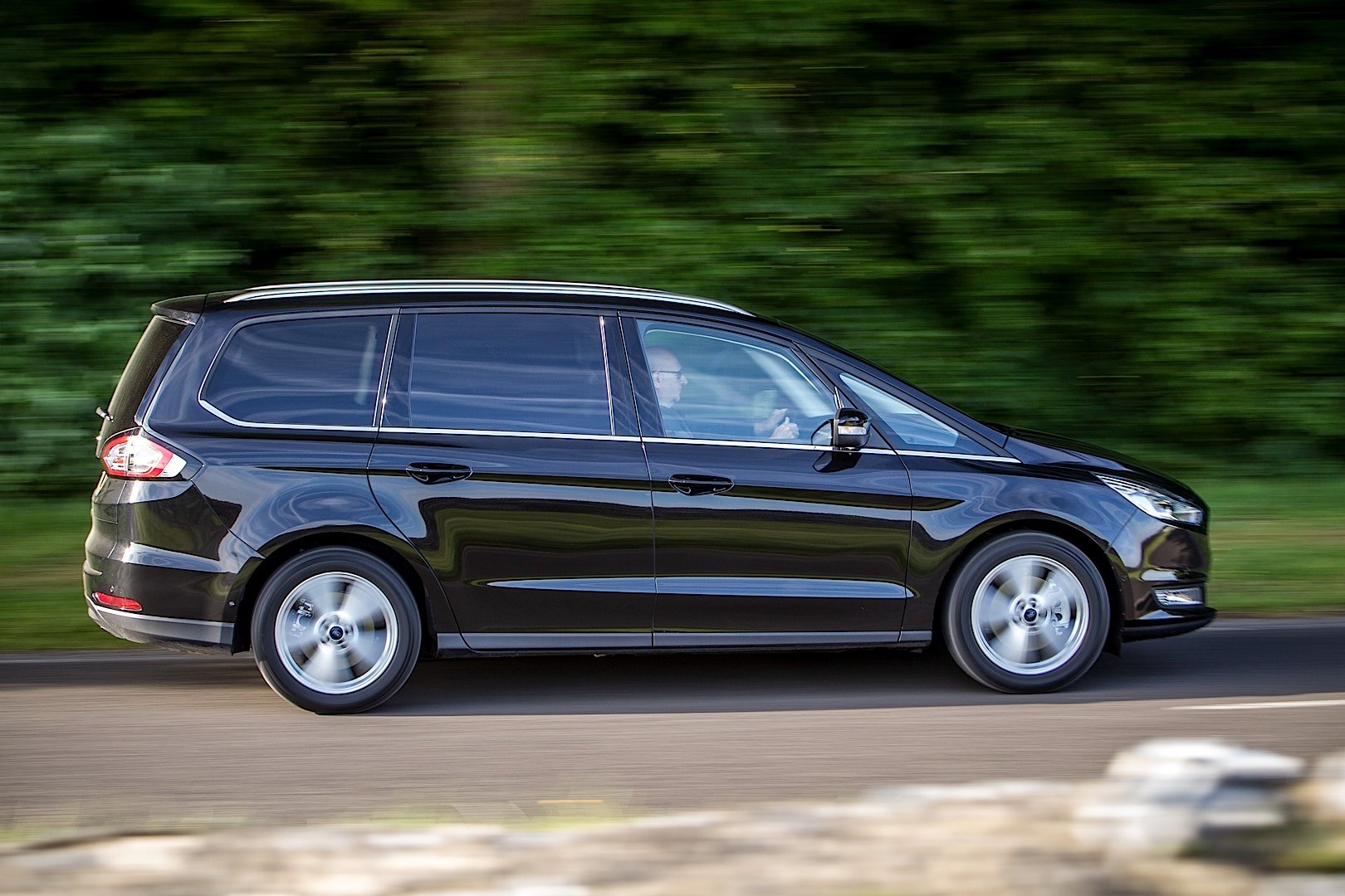 Ford Galaxy photo 24