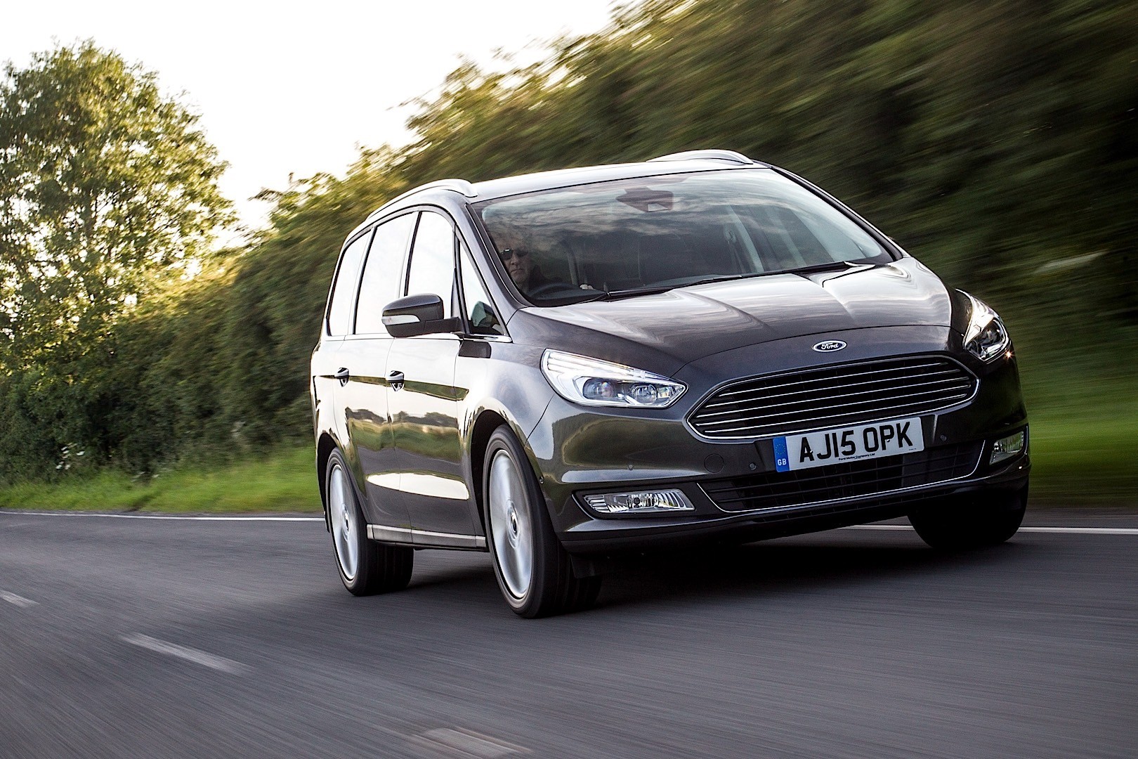 Ford Galaxy photo 27