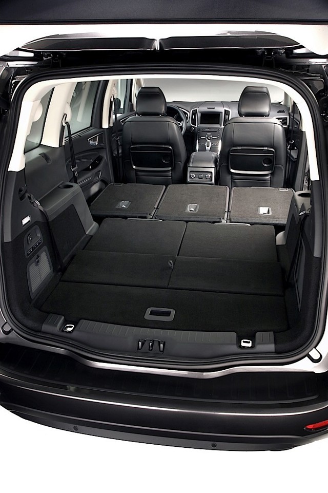 Ford Galaxy photo 39