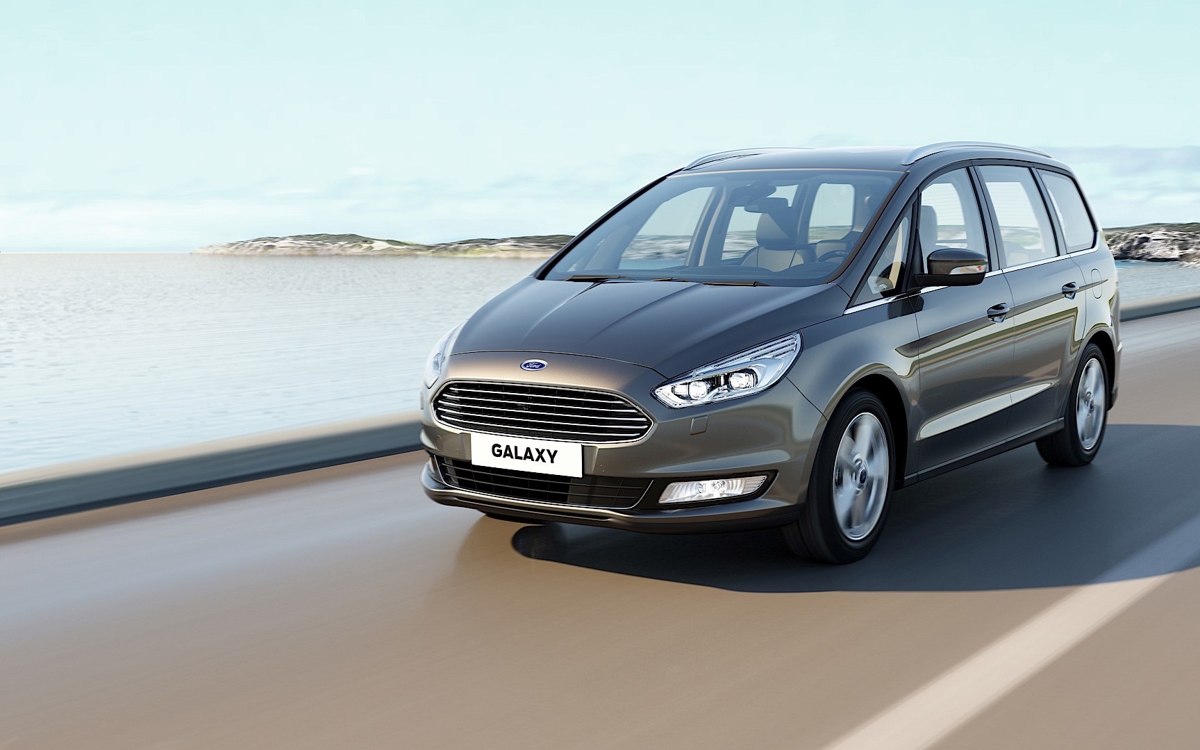Ford Galaxy photo 2