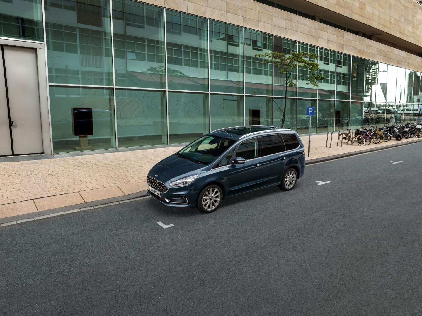 Ford Galaxy photo 12