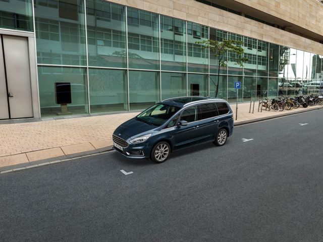 Ford Galaxy photo 12