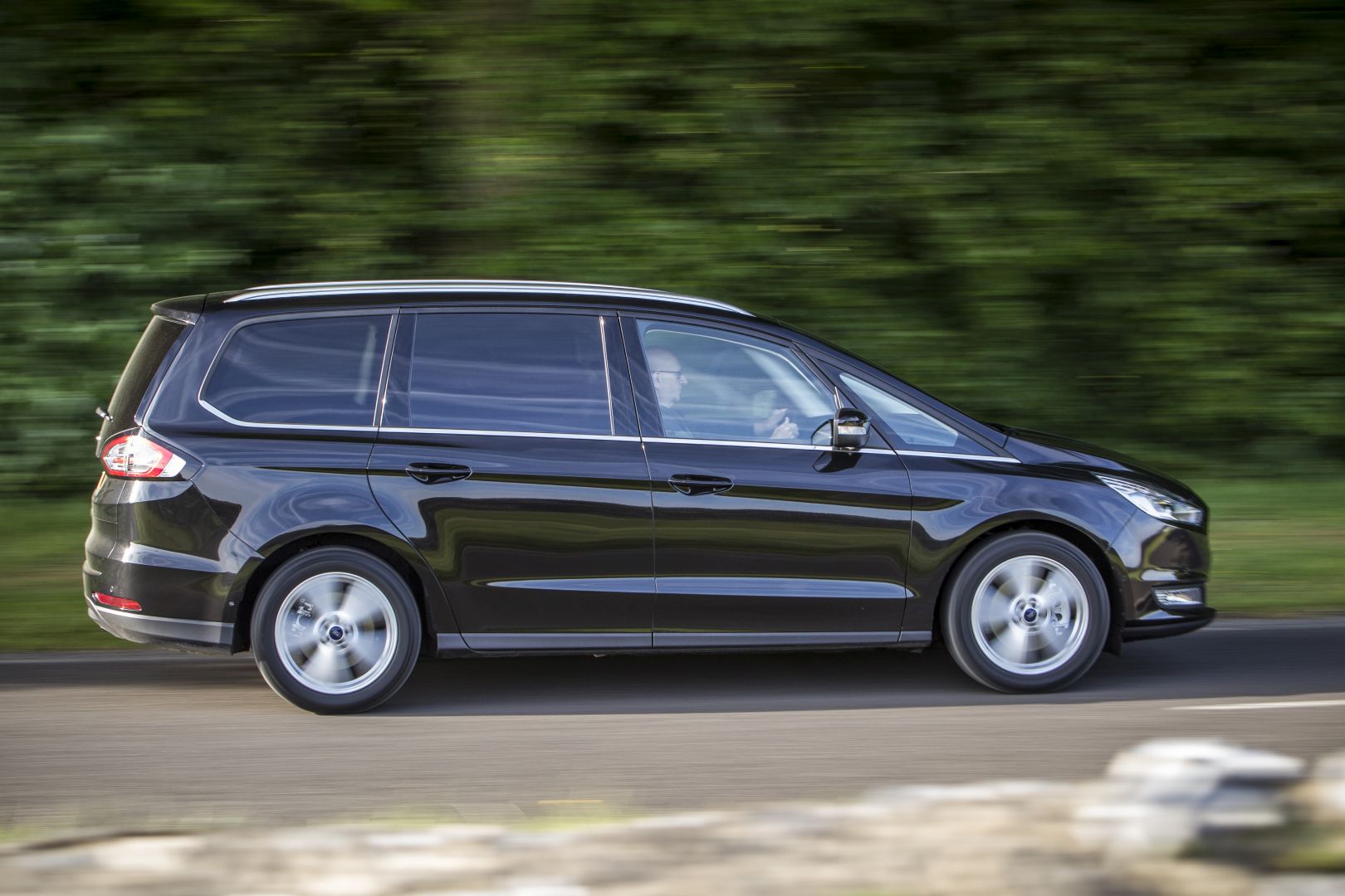 Ford Galaxy photo 17