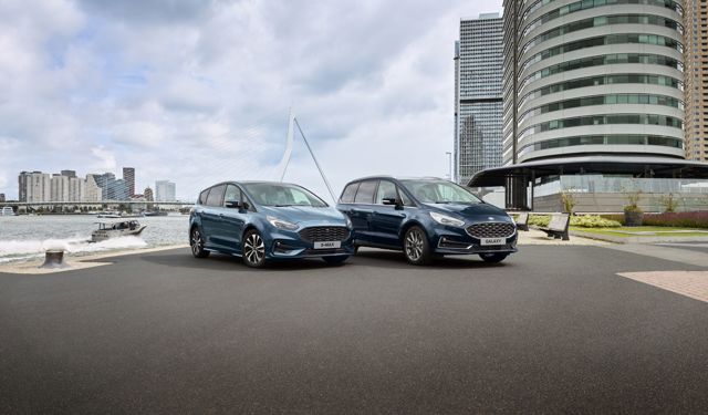 Ford Galaxy photo 19