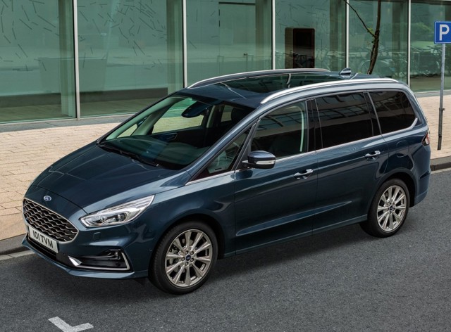 Ford Galaxy photo 2