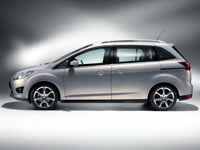 Ford Grand C-Max photo 10