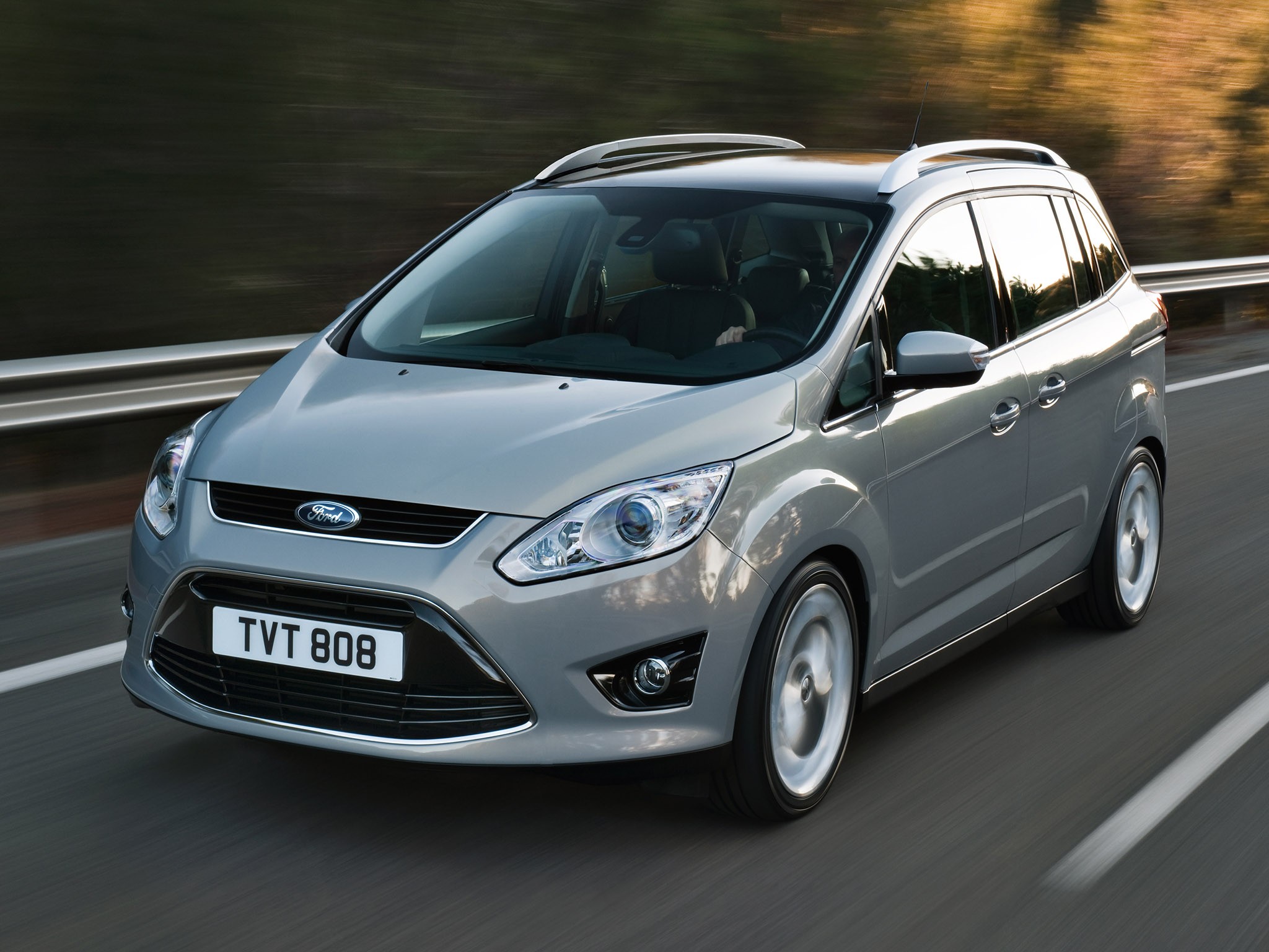 Ford Grand C-Max photo 12