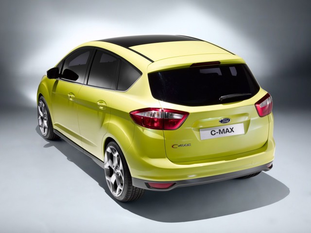 Ford Grand C-Max photo 31