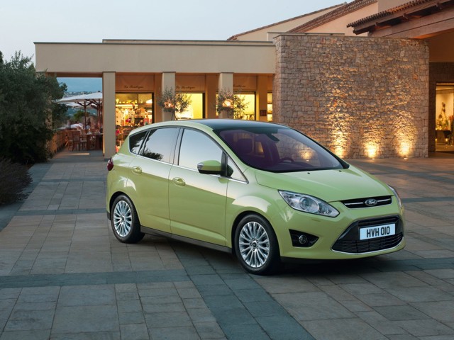 Ford Grand C-Max photo 36