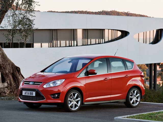 Ford Grand C-Max photo 40
