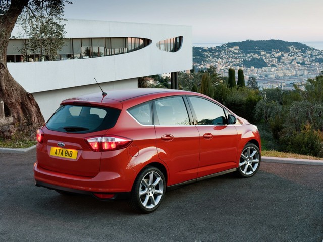 Ford Grand C-Max photo 41