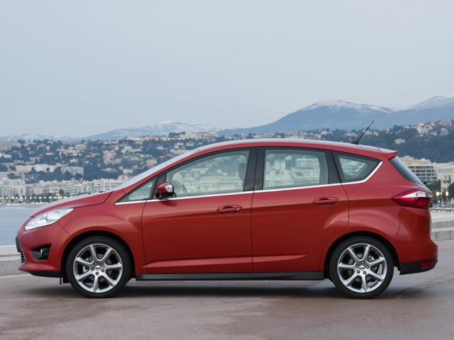 Ford Grand C-Max photo 44