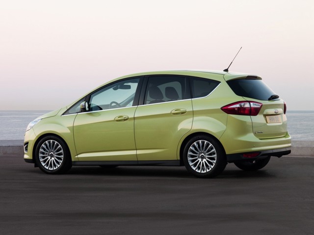 Ford Grand C-Max photo 46