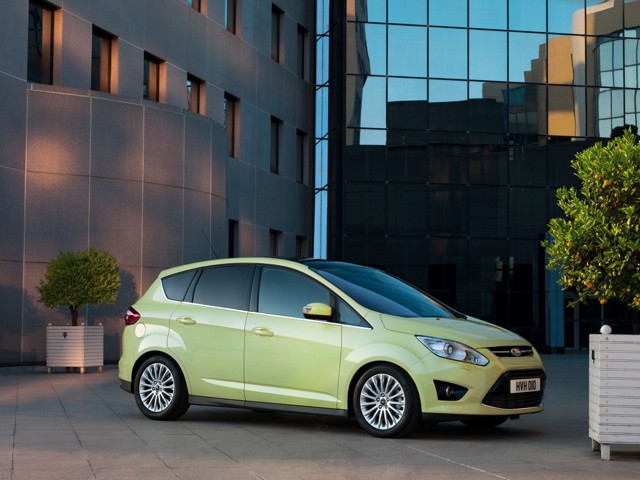 Ford Grand C-Max photo 48