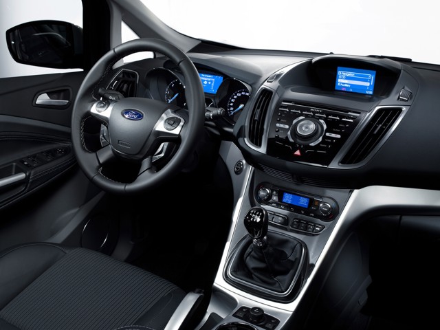 Ford Grand C-Max photo 51