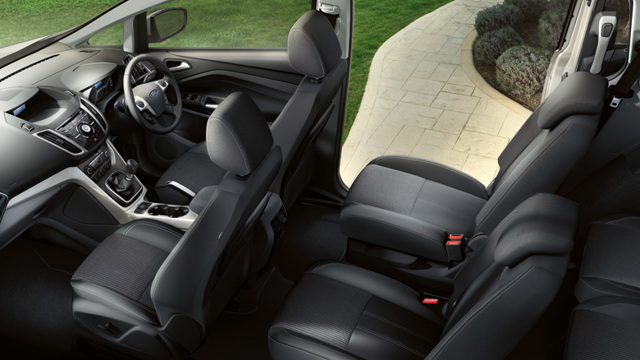 Ford Grand C-Max photo 50