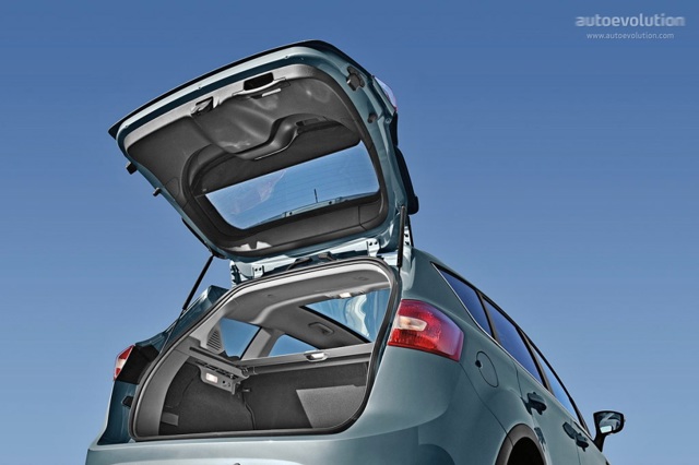 Ford Kuga photo 11